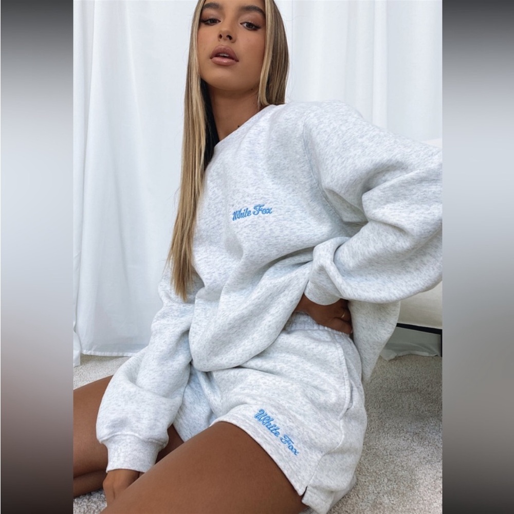 WhiteFox heather grey crewneck size S/M